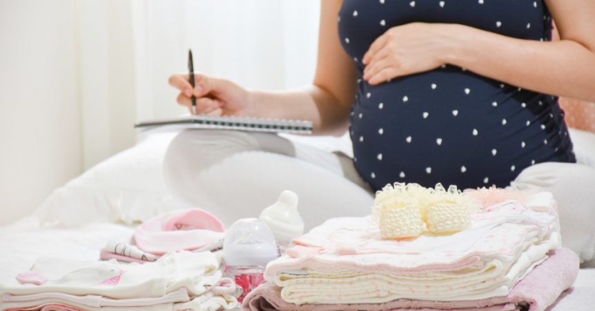 Pregnancy Hospital Bag Checklist: What to Pack?