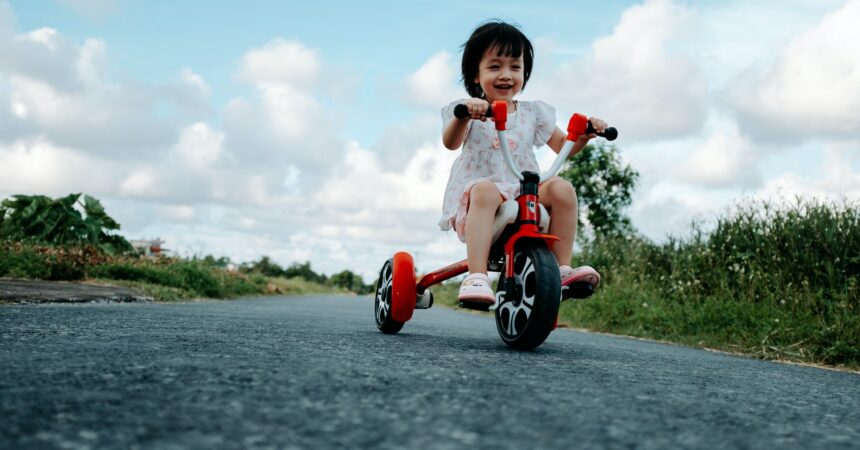 When & How to Teach Your Child to Ride A Tricycle!